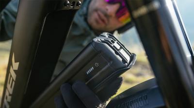 Trek Powerfly+ 4 EU M 29 Matte Mercury/Gloss Power Surg Produktbild 1